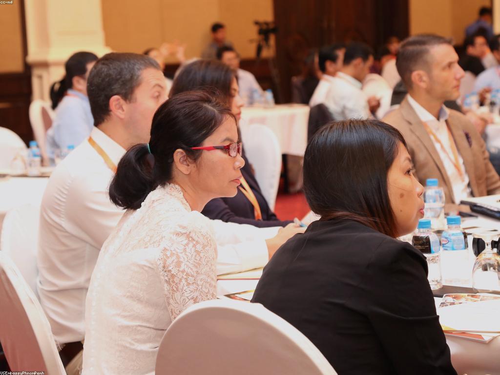 យុទ្ធសាស្ត្រលេងតិច: ការផ្លាស់ប្តូរការលេងសម្រាប់ភាពជោគជ័យ